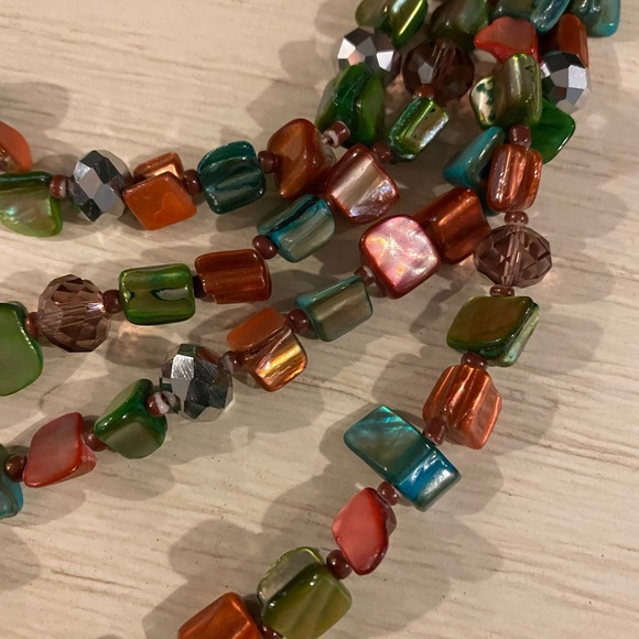 Multi color necklace **new** - Picture 2 of 3